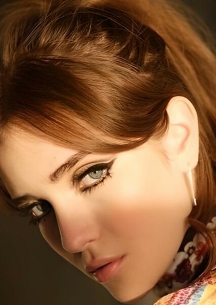 Talia Ryder photo