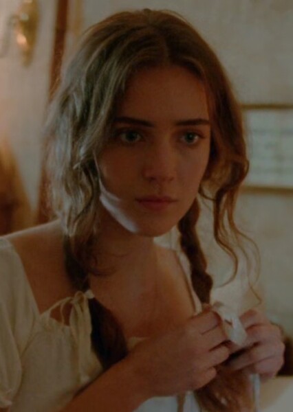 Talia Ryder photo