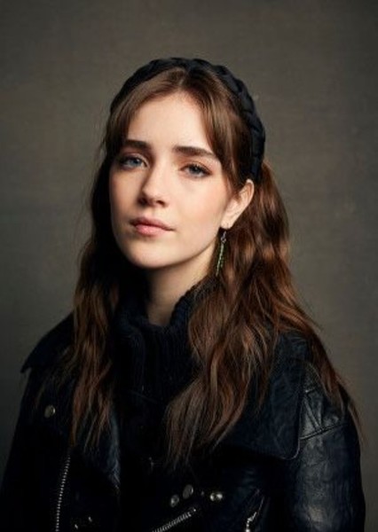 Talia Ryder photo
