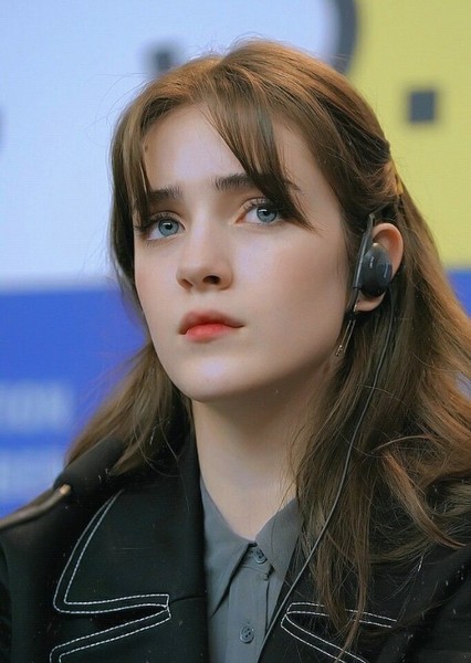 Talia Ryder photo