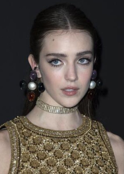 Talia Ryder photo
