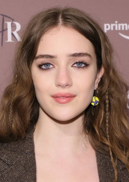 Talia Ryder photo
