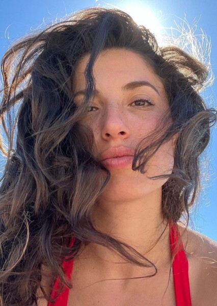 Tania Raymonde photo