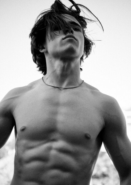 Tanner Buchanan photo