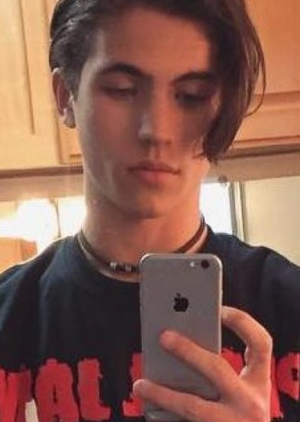 Tanner Buchanan photo