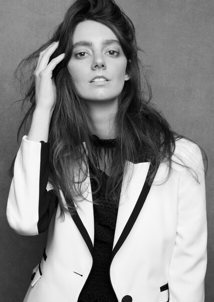 Tanya Reynolds photo