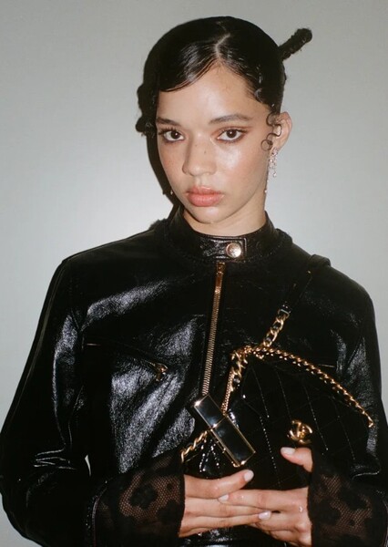 Tanzyn Crawford photo