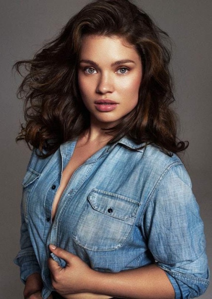 Tara Lynn