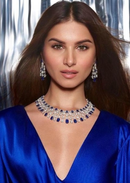 Tara Sutaria photo