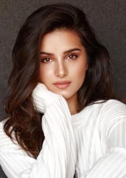 Tara Sutaria photo
