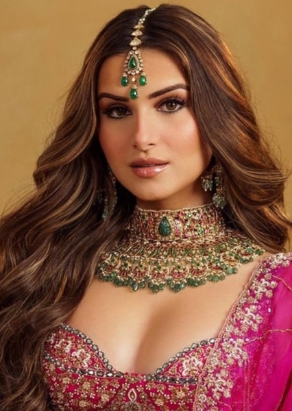 Tara Sutaria photo