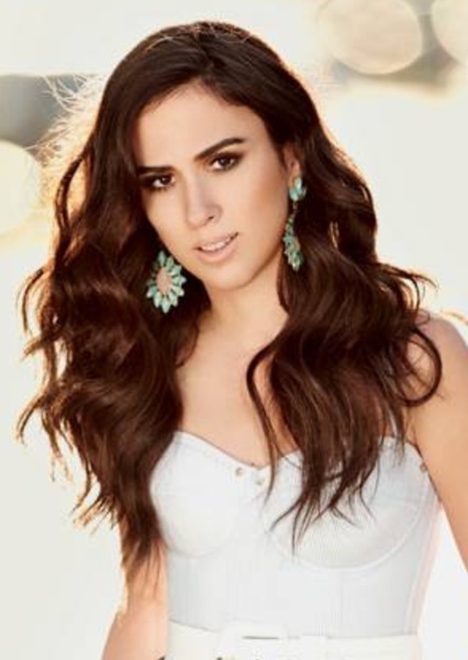 Tatá Werneck photo
