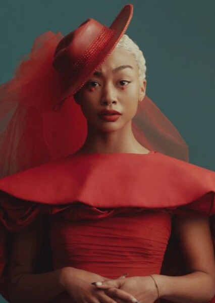 Tati Gabrielle photo