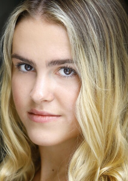 Taylar Hender photo