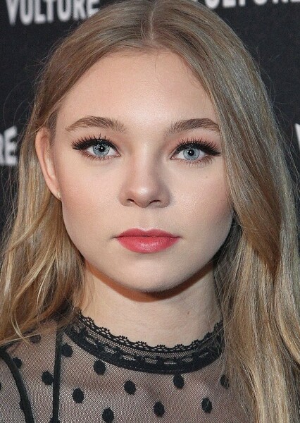 Taylor Hickson photo