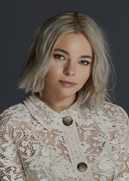 Taylor Hickson photo