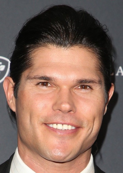 Taylor James photo