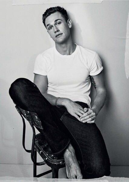 Taylor John Smith photo