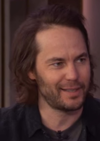 Taylor Kitsch photo