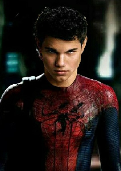 Taylor Lautner photo