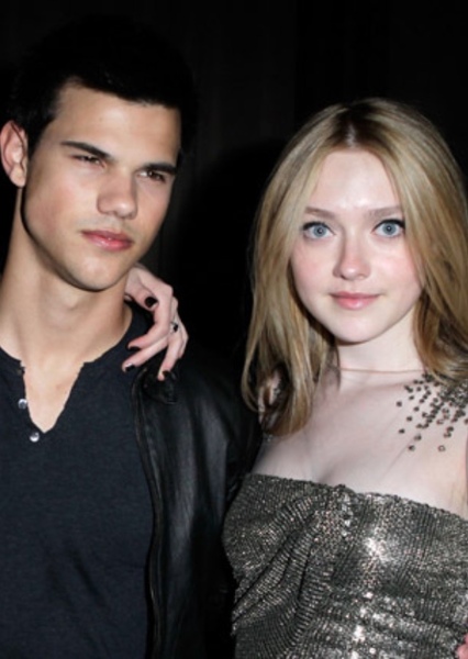 Taylor Lautner and Dakota Fanning photo