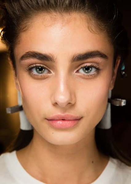 Taylor Hill photo