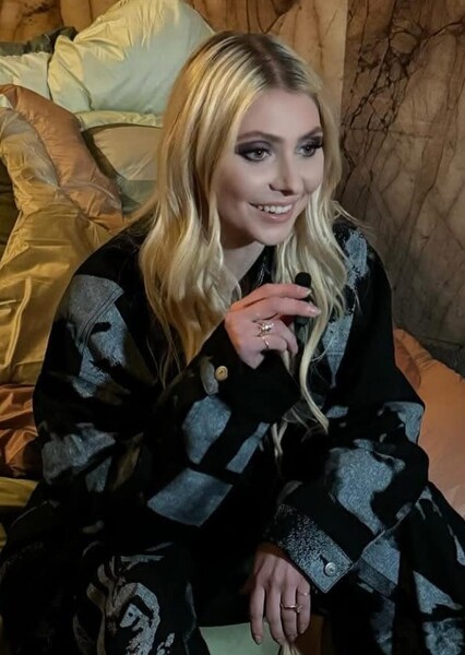 Taylor Momsen photo