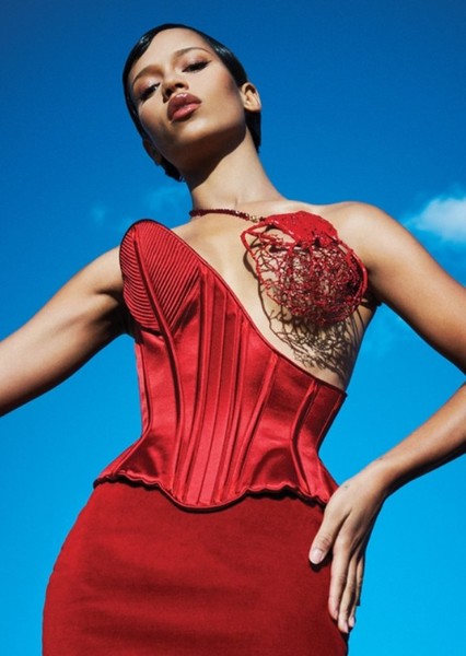 Taylor Russell photo