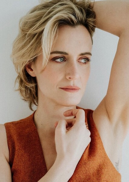 Taylor Schilling