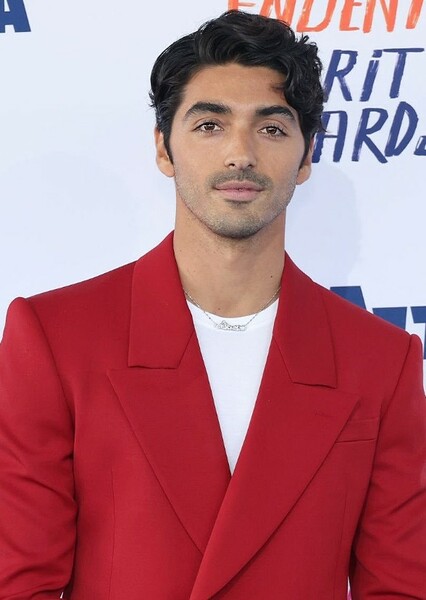 Taylor Zakhar Perez photo