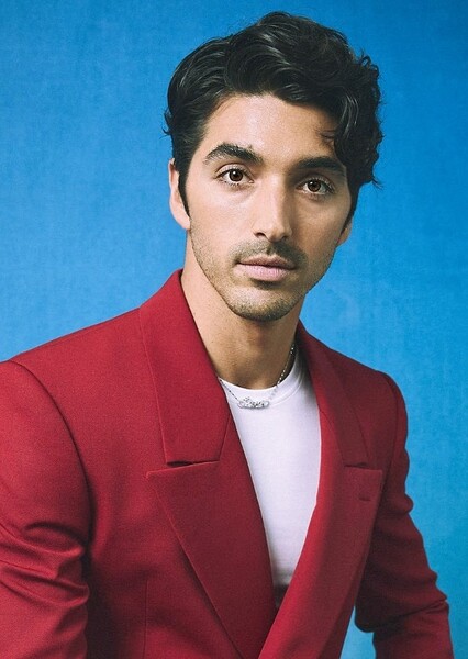 Taylor Zakhar Perez photo