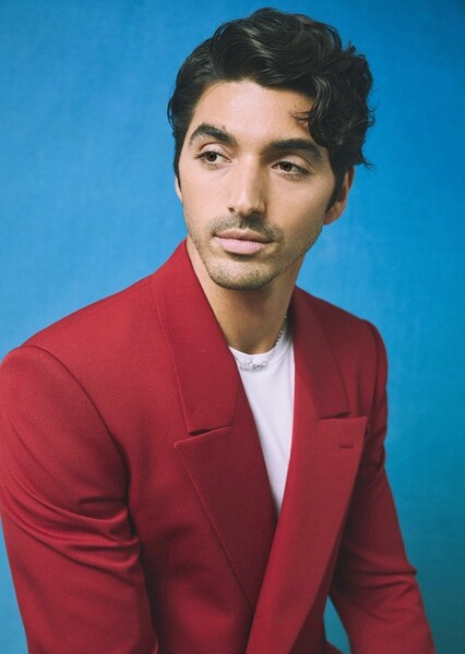 Taylor Zakhar Perez photo