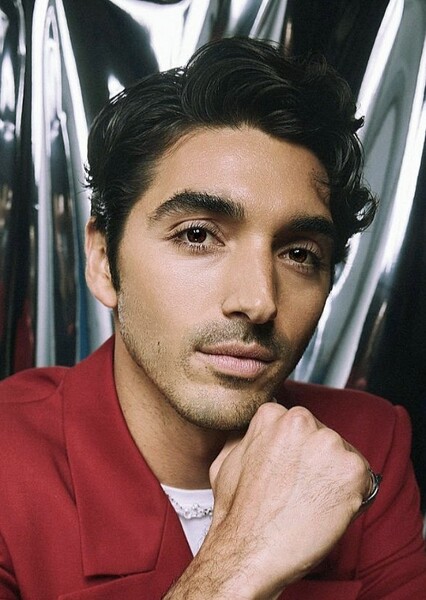 Taylor Zakhar Perez photo