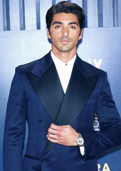 Taylor Zakhar Perez photo