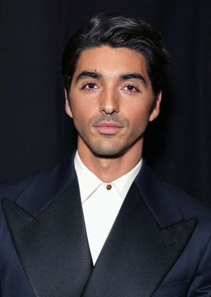 Taylor Zakhar Perez photo