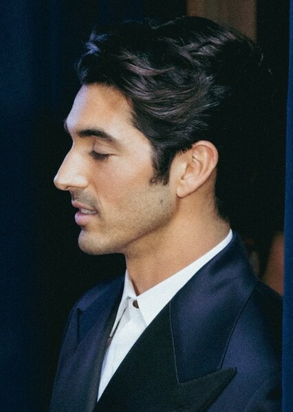 Taylor Zakhar Perez photo