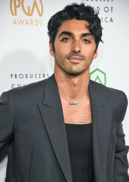 Taylor Zakhar Perez photo