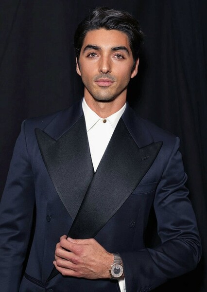 Taylor Zakhar Perez photo