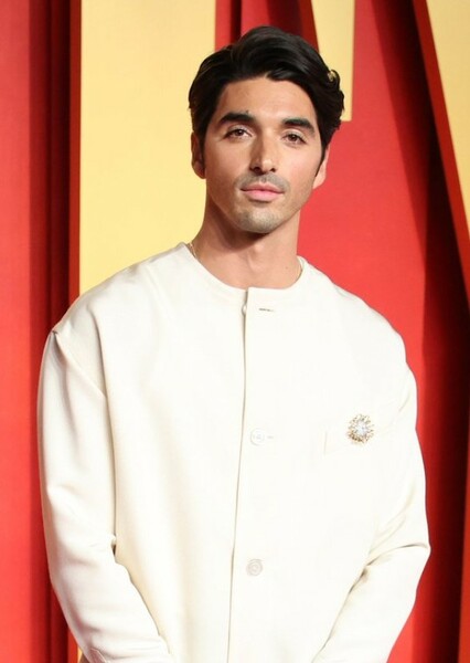 Taylor Zakhar Perez photo