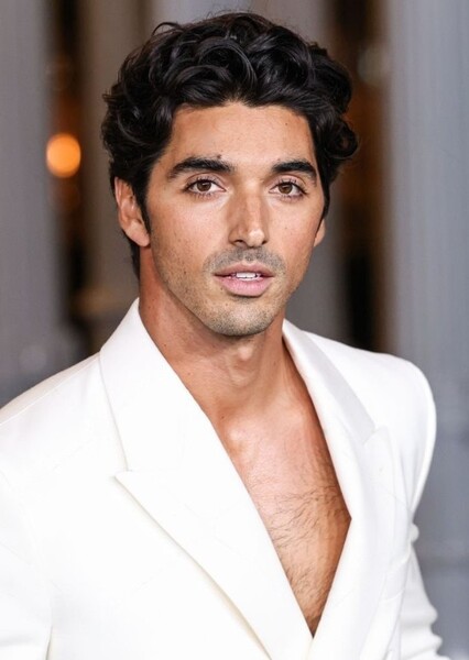 Taylor Zakhar Perez photo