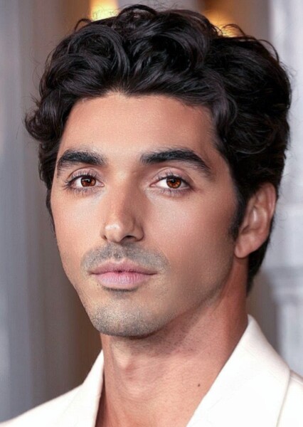 Taylor Zakhar Perez photo