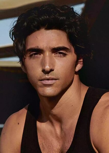 Taylor Zakhar Perez photo