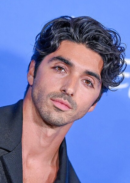 Taylor Zakhar Perez photo