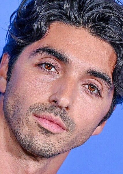 Taylor Zakhar Perez photo