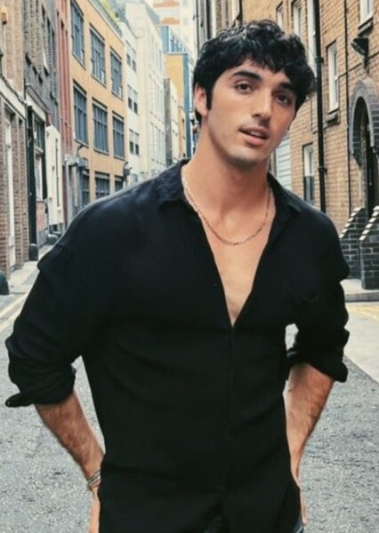 Taylor Zakhar Perez photo