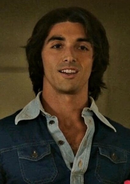 Taylor Zakhar Perez photo