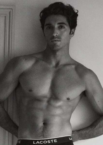 Taylor Zakhar Perez photo