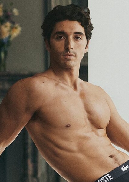 Taylor Zakhar Perez photo