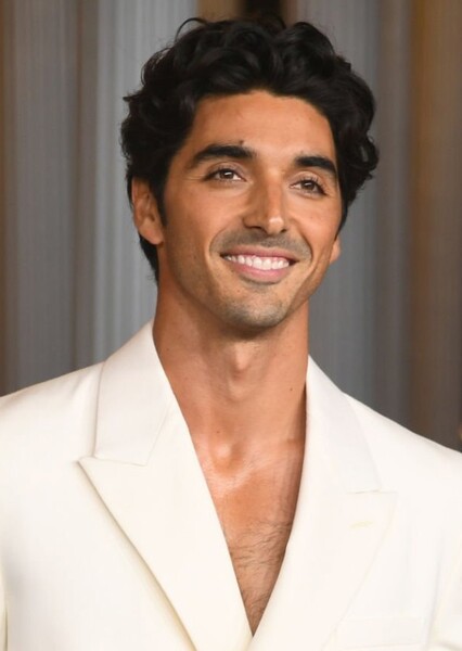 Taylor Zakhar Perez photo