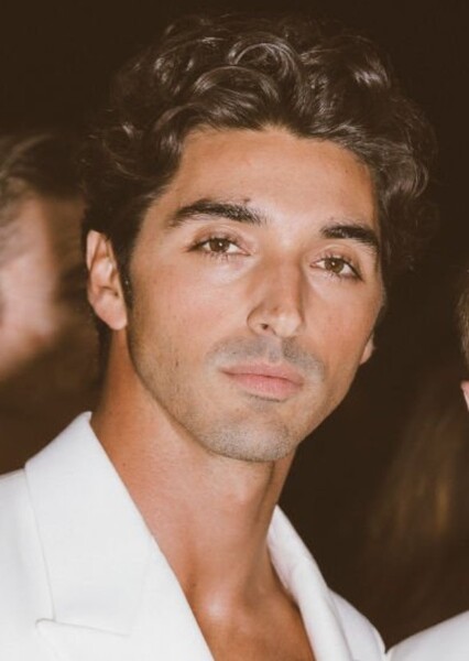 Taylor Zakhar Perez photo